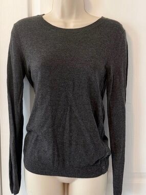 GAP Dark Gray Crewneck Sweater Women’s XS Soft Knit Lightweight Classic